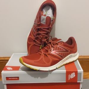 NWT Men's New Balance running sneakers